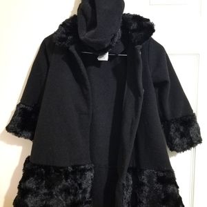 Girls size 4 Swirl Fur Bow Coat and Hat Set